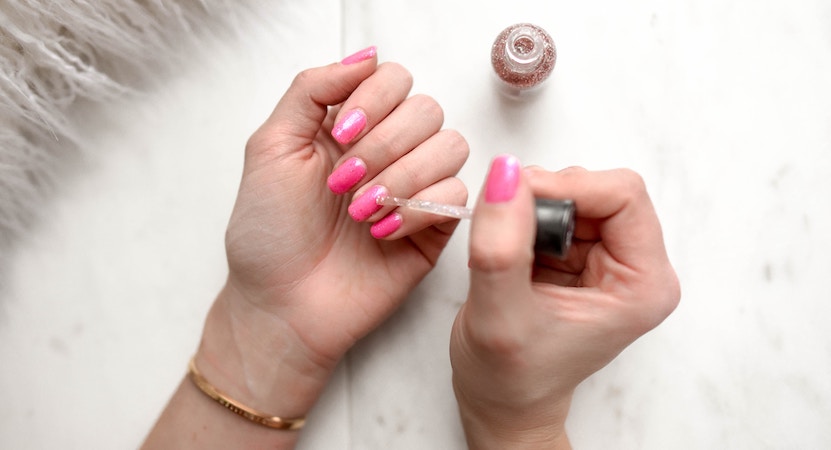 You are currently viewing 16 Top Non-Toxic Nail Polish