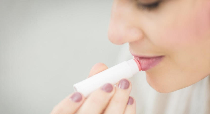 You are currently viewing Natural Chapstick: Complete Guide (Updated 2023)
