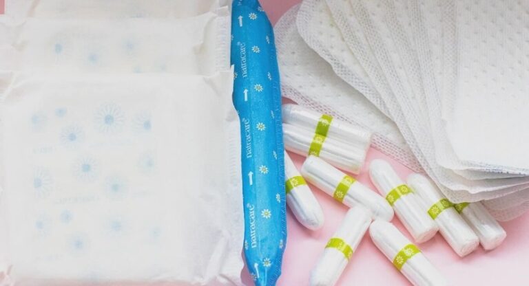 Read more about the article 14 Best Organic Tampons and Pads: Complete Guide