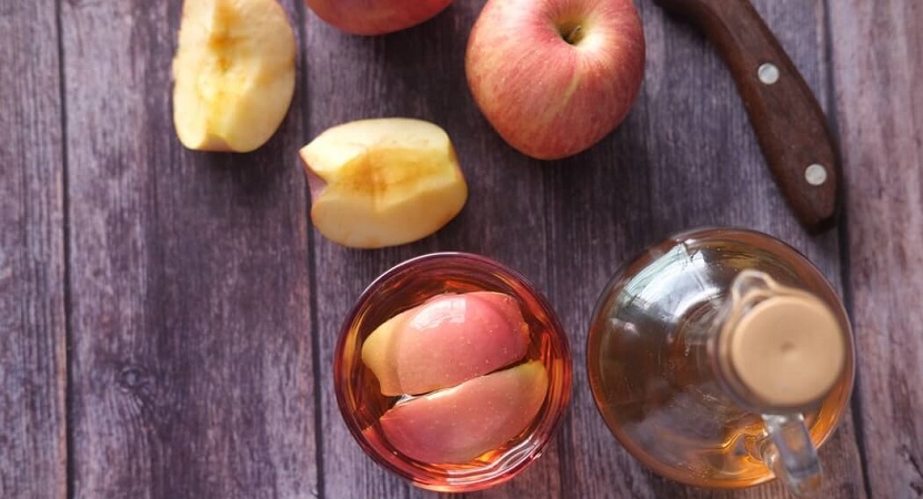 Read more about the article Apple Cider Vinegar Hair Rinse (Updated 2023)